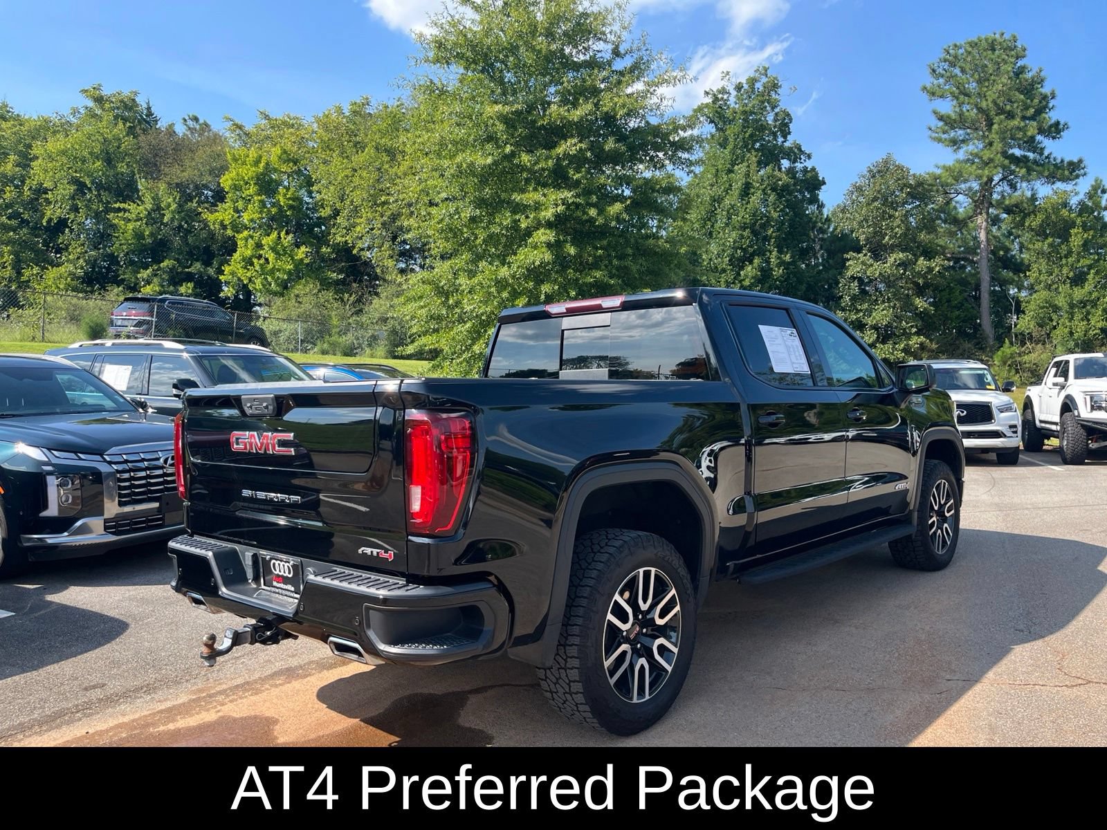 Used 2023 GMC Sierra 1500 AT4 w/ AT4 Preferred Package AWD/4WD image 5