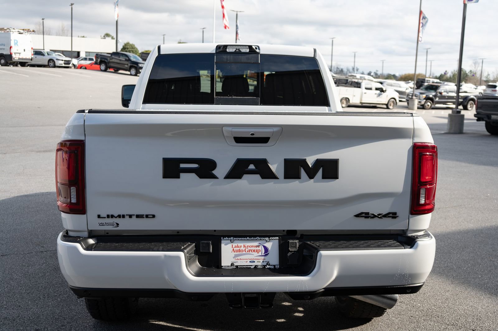New 2026 RAM 2500 Limited AWD/4WD image 16