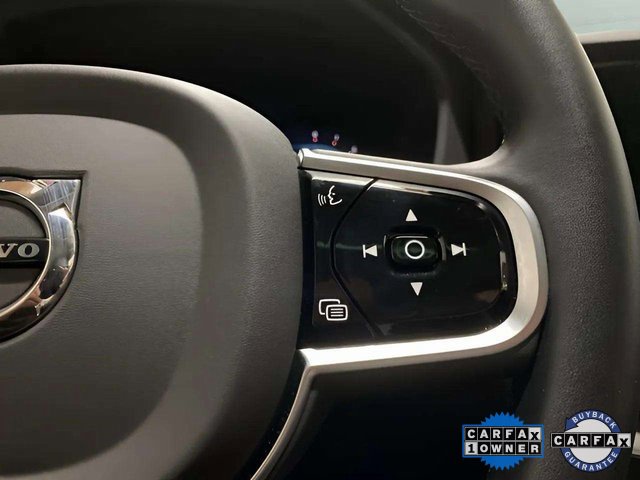 Used 2025 Volvo XC60 B5 Plus image 39