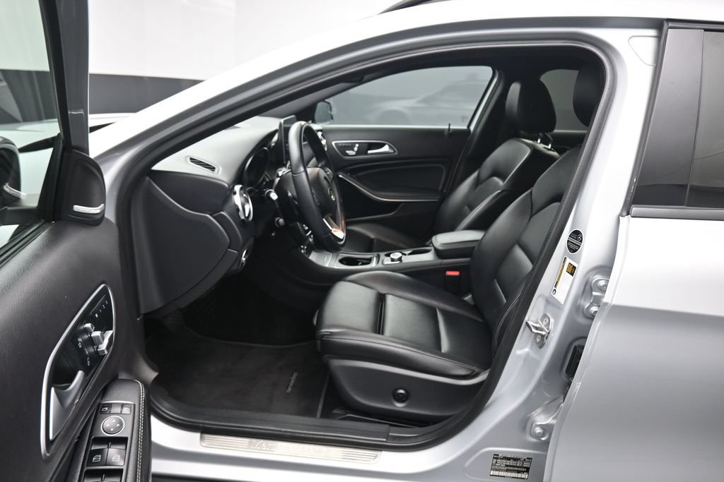 Used 2020 Mercedes-Benz GLA 250 4MATIC image 12