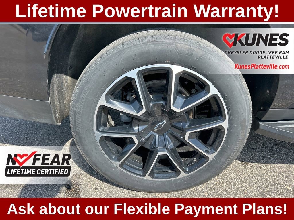 Used 2024 Chevrolet Suburban RST image 13