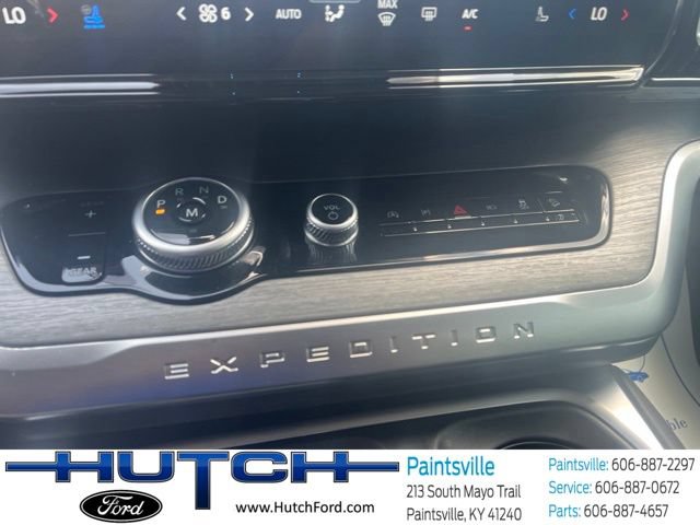 Used 2025 Ford Expedition Platinum AWD/4WD image 33