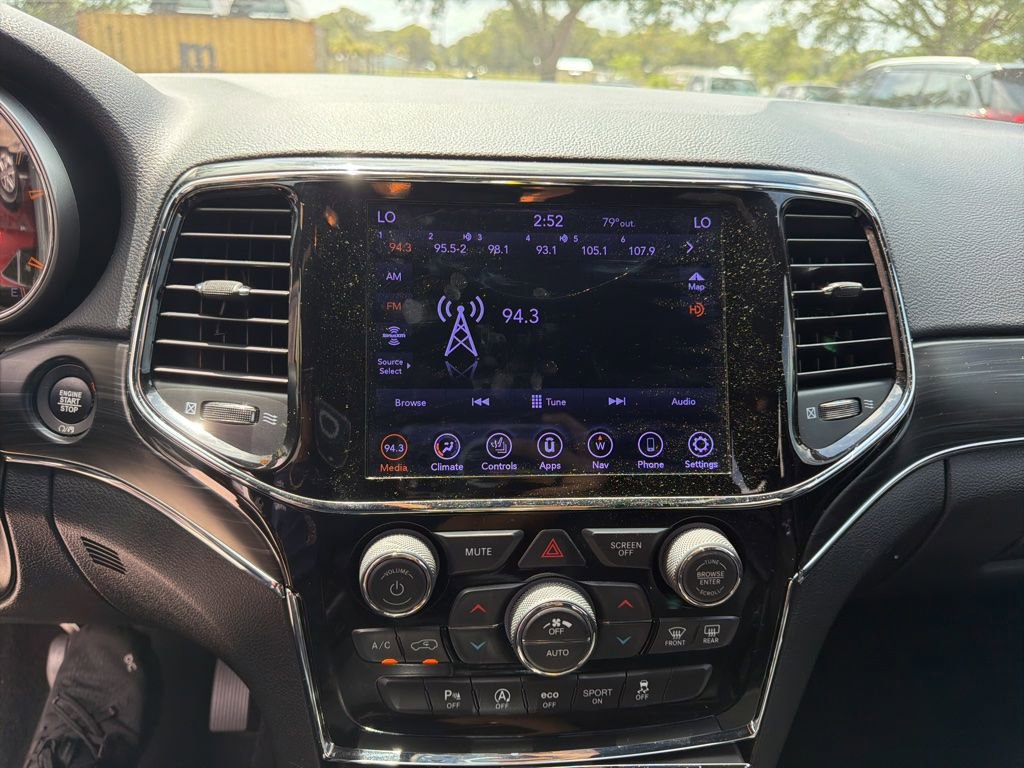 Used 2020 Jeep Grand Cherokee Limited RWD image 12
