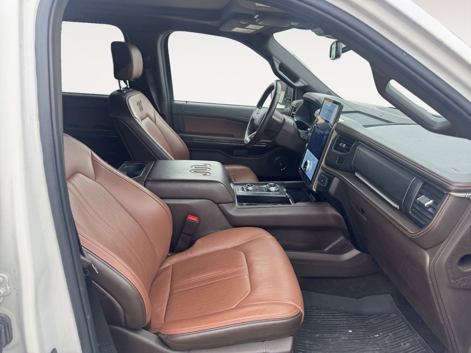 Used 2024 Ford Expedition King Ranch image 15