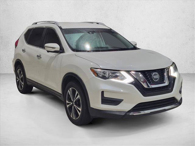 Used 2019 Nissan Rogue SV w/ Premium Package FWD image 3