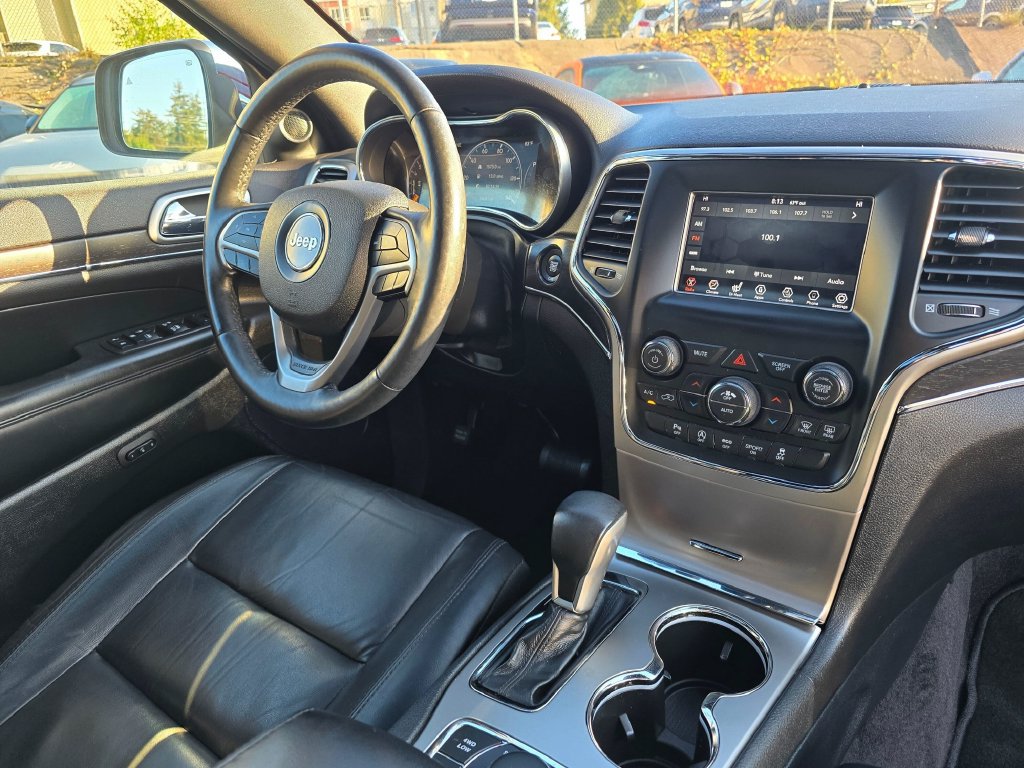 Used 2018 Jeep Grand Cherokee Limited w/ Trailer Tow Group IV AWD/4WD image 11