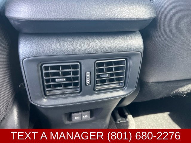 Used 2025 Toyota RAV4 SE AWD/4WD image 19