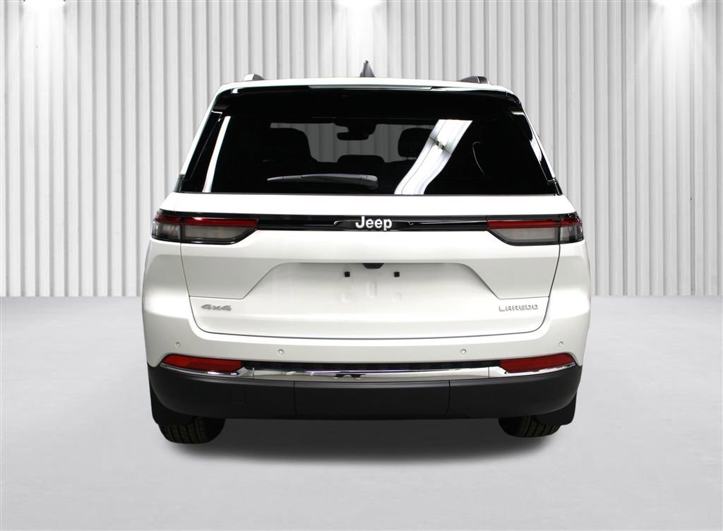 New 2025 Jeep Grand Cherokee Laredo X w/ Luxury Tech Group I image 4