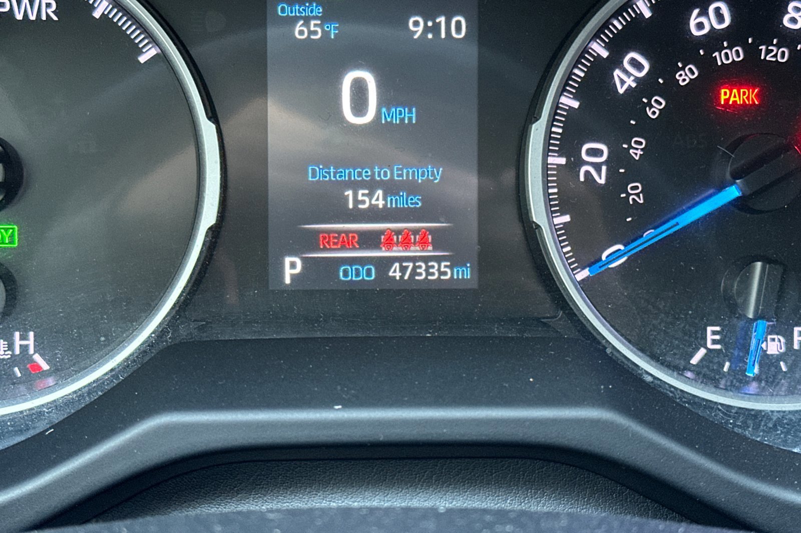 Used 2022 Toyota RAV4 LE image 24