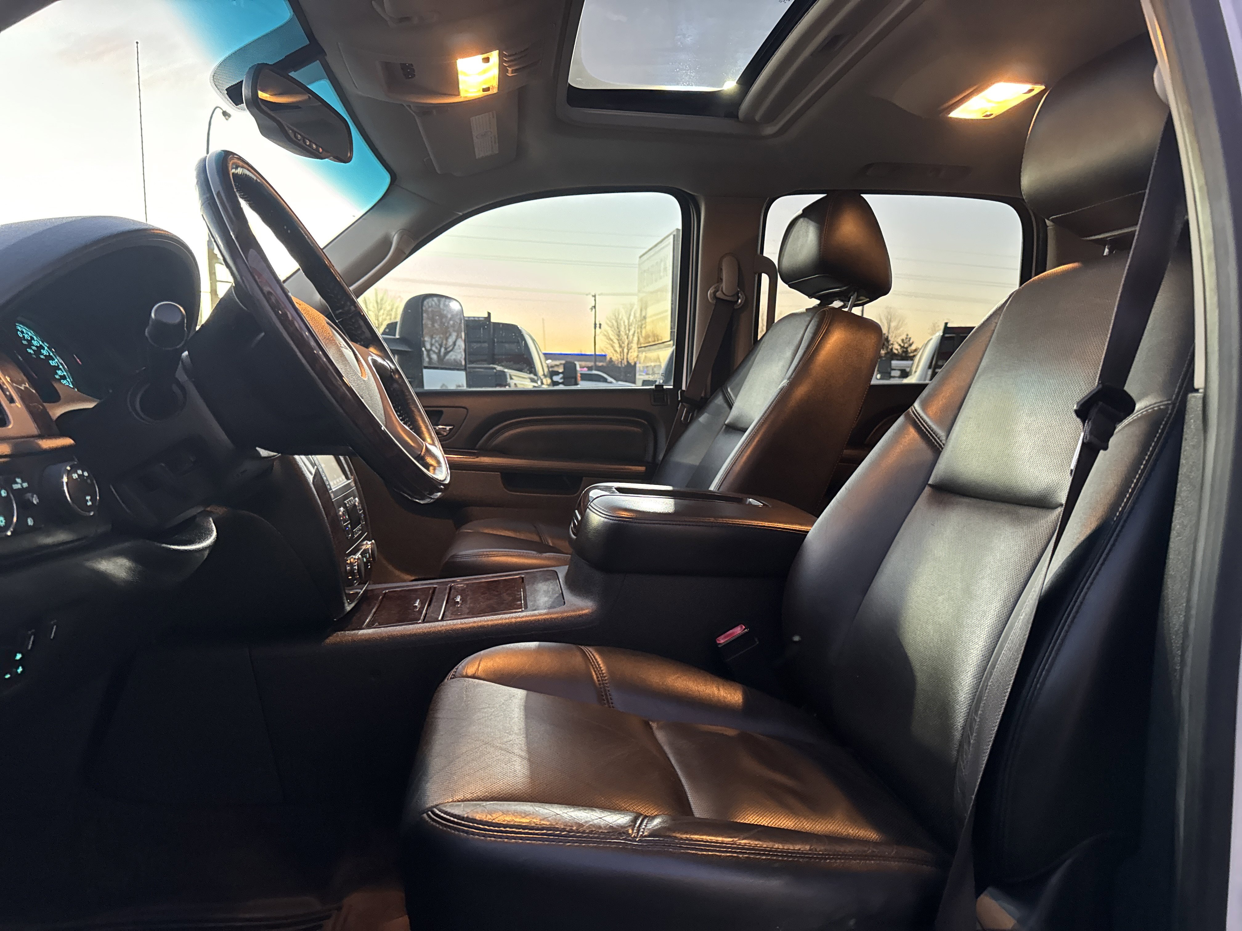 Used 2014 GMC Sierra 3500 Denali image 15