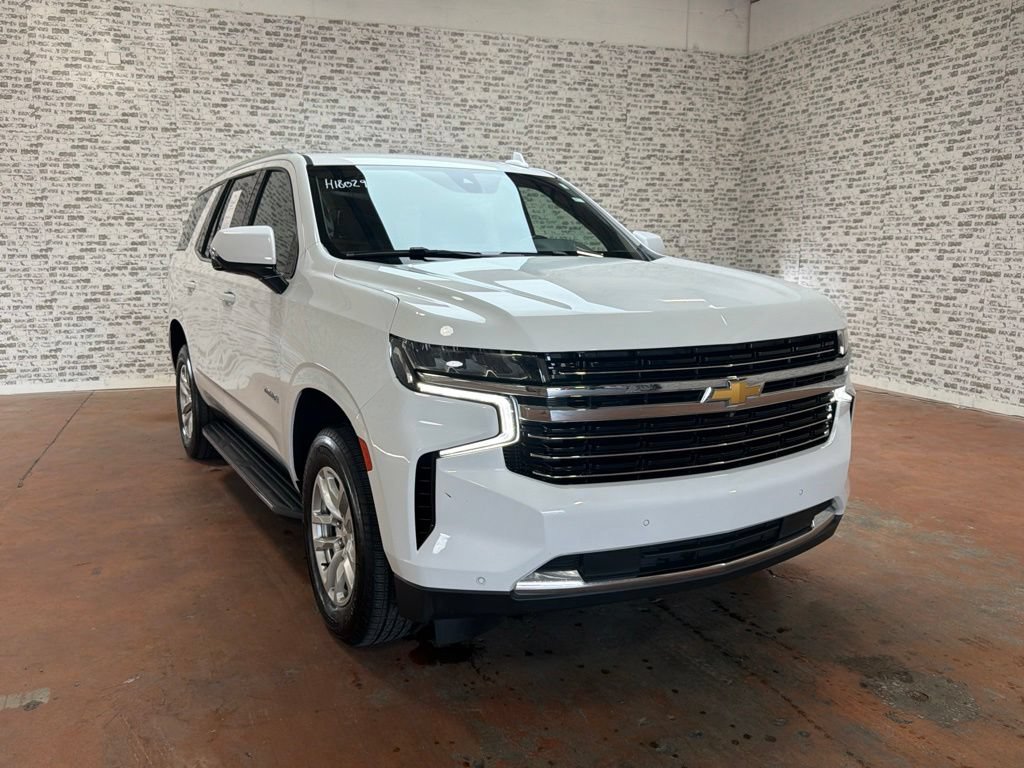 Used 2022 Chevrolet Tahoe LT w/ Luxury Package RWD image 1