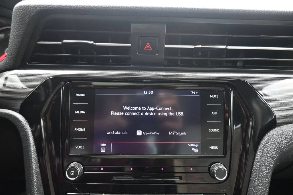 Used 2020 Volkswagen Passat 2.0T R-Line FWD image 16