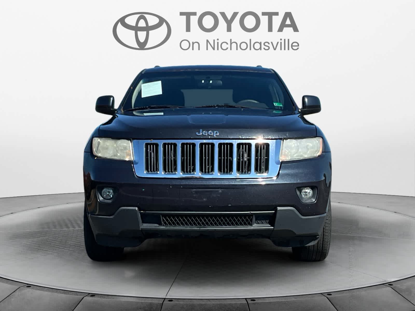 Used 2013 Jeep Grand Cherokee Laredo w/ Laredo E Group AWD/4WD image 8