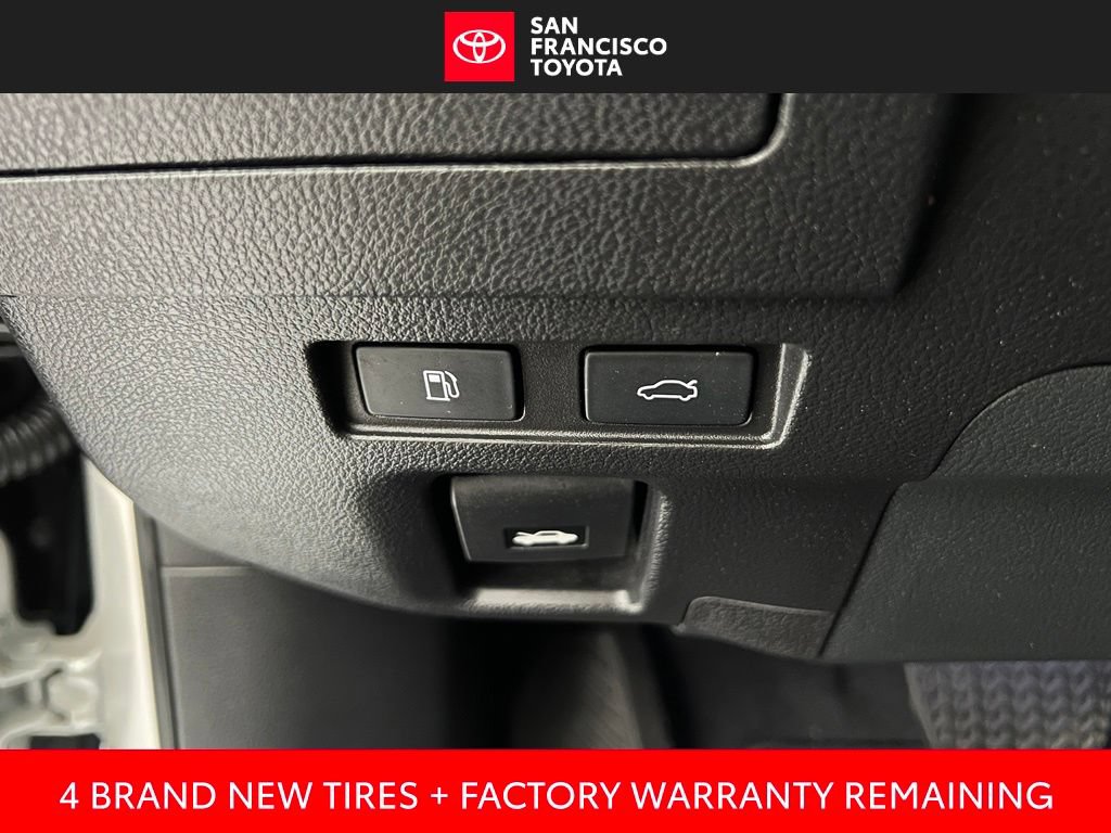 Used 2024 Lexus ES 350 w/ Accessory Package (Z1) FWD image 36