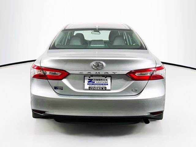 Used 2019 Toyota Camry L image 6