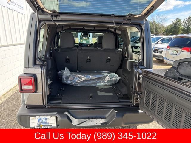 New 2026 Jeep Wrangler Unlimited Sport w/ Convenience Group AWD/4WD image 32