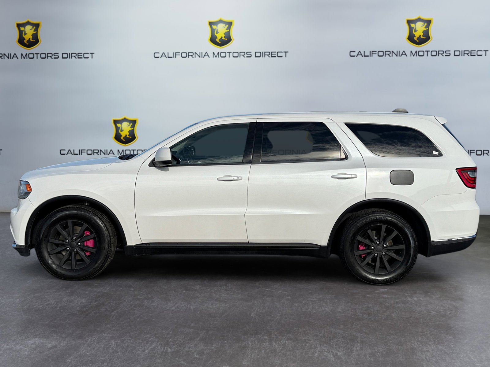 Used 2019 Dodge Durango SXT w/ 3rd Row Seating Group image 2
