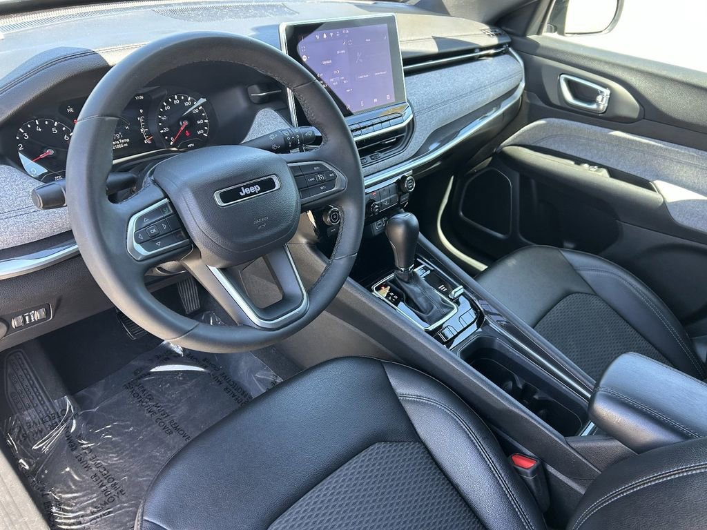 Used 2024 Jeep Compass Latitude image 26