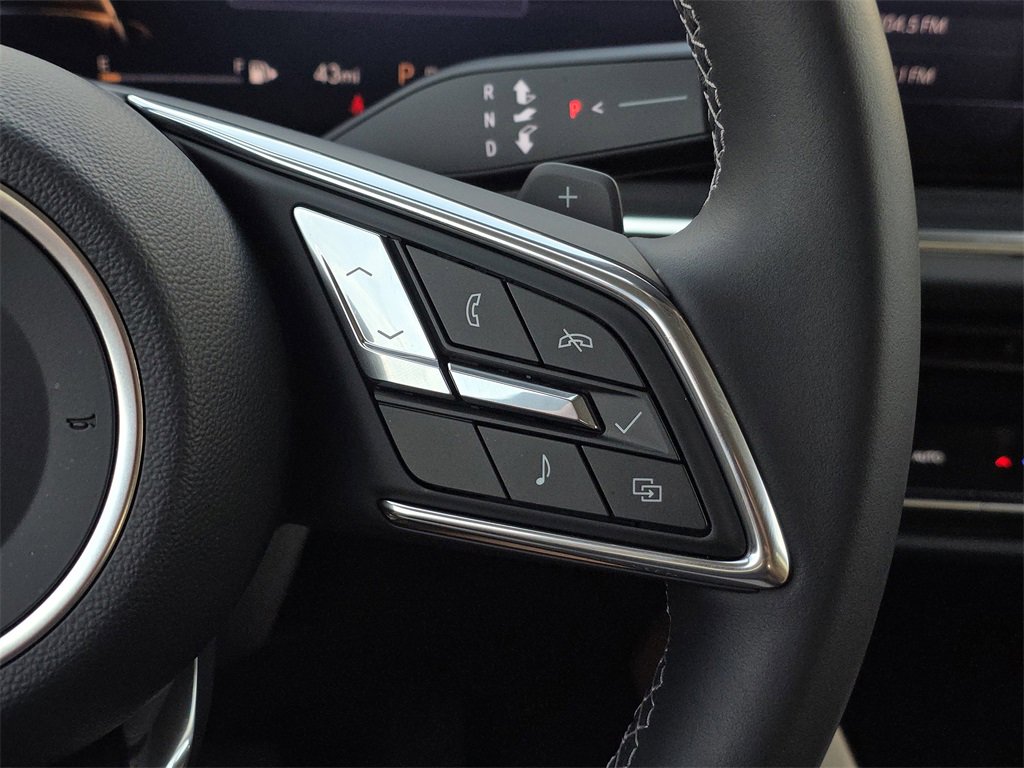 Used 2025 Buick Envision Preferred image 24