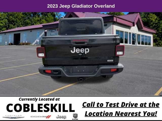 Used 2023 Jeep Gladiator Overland AWD/4WD image 5