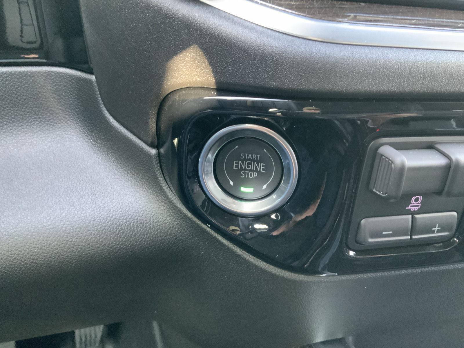 New 2025 Chevrolet Silverado 1500 RST image 39