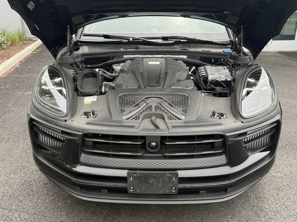 Used 2023 Porsche Macan S AWD/4WD image 22