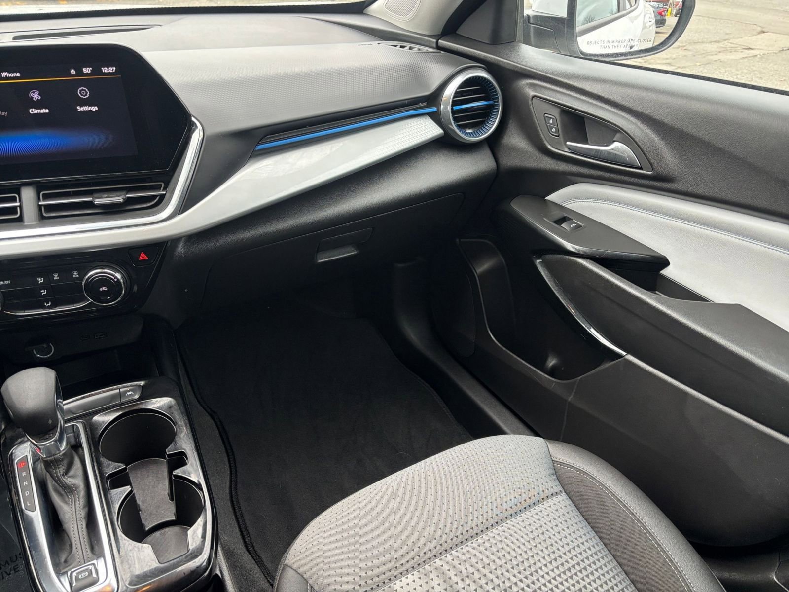 Used 2025 Chevrolet Trax LT image 33