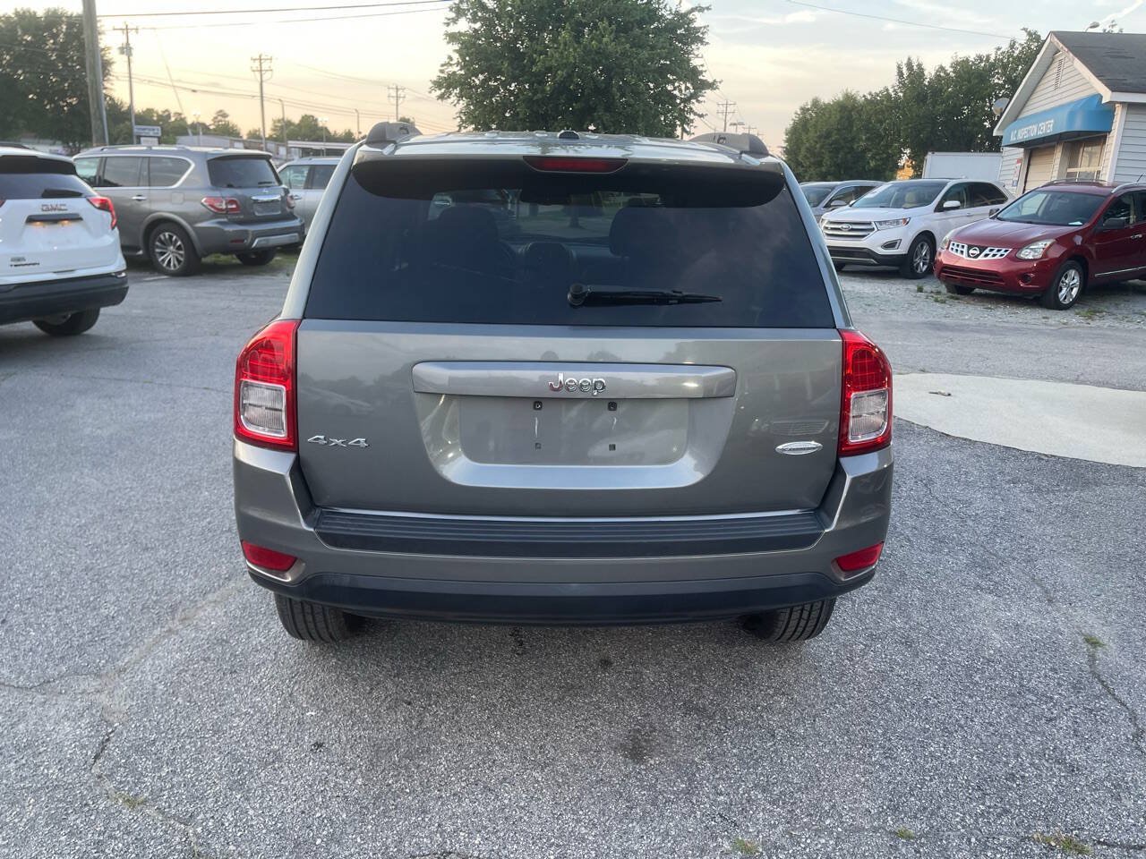 Used 2013 Jeep Compass Latitude AWD/4WD image 11