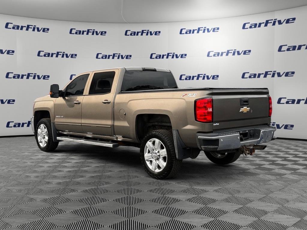 Used 2015 Chevrolet Silverado 2500 LT w/ LT Convenience Package AWD/4WD image 3