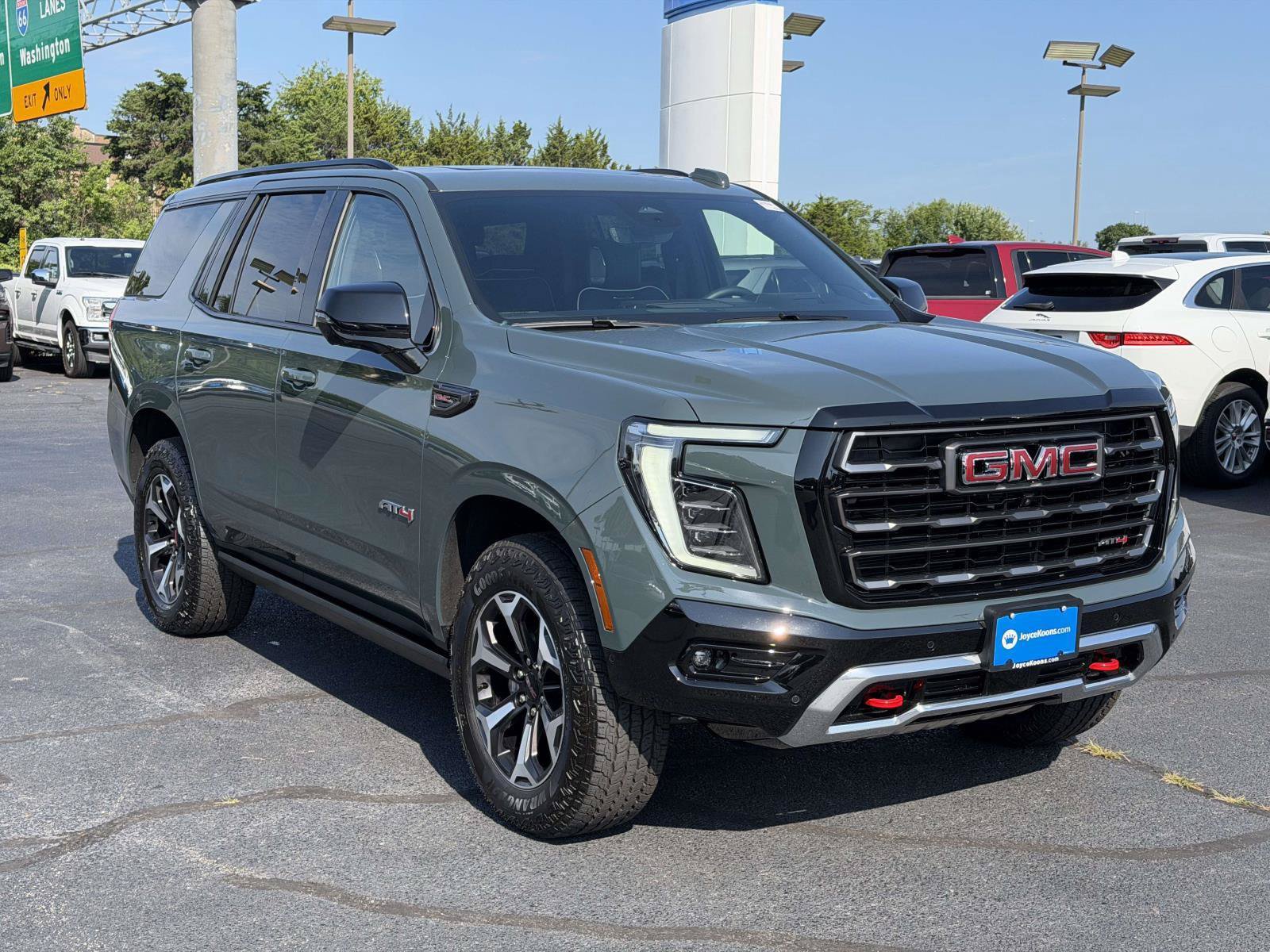 Used 2026 GMC Yukon AT4 Ultimate w/ LPO, Floor Liner Package