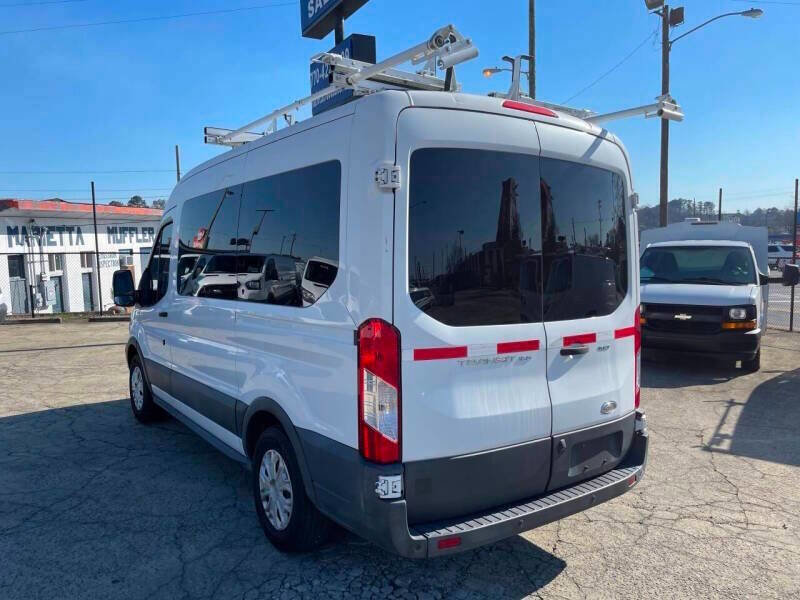 Used 2019 Ford Transit 150 XLT image 4