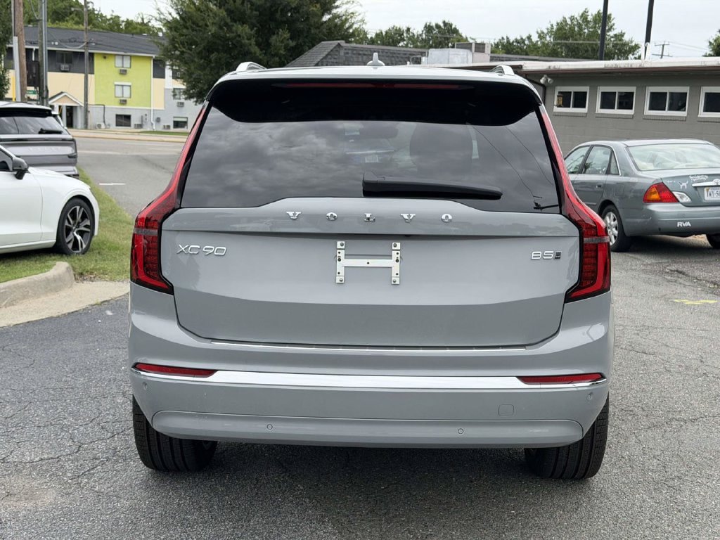 New 2026 Volvo XC90 B5 Plus w/ Protection Package Premier AWD/4WD image 20
