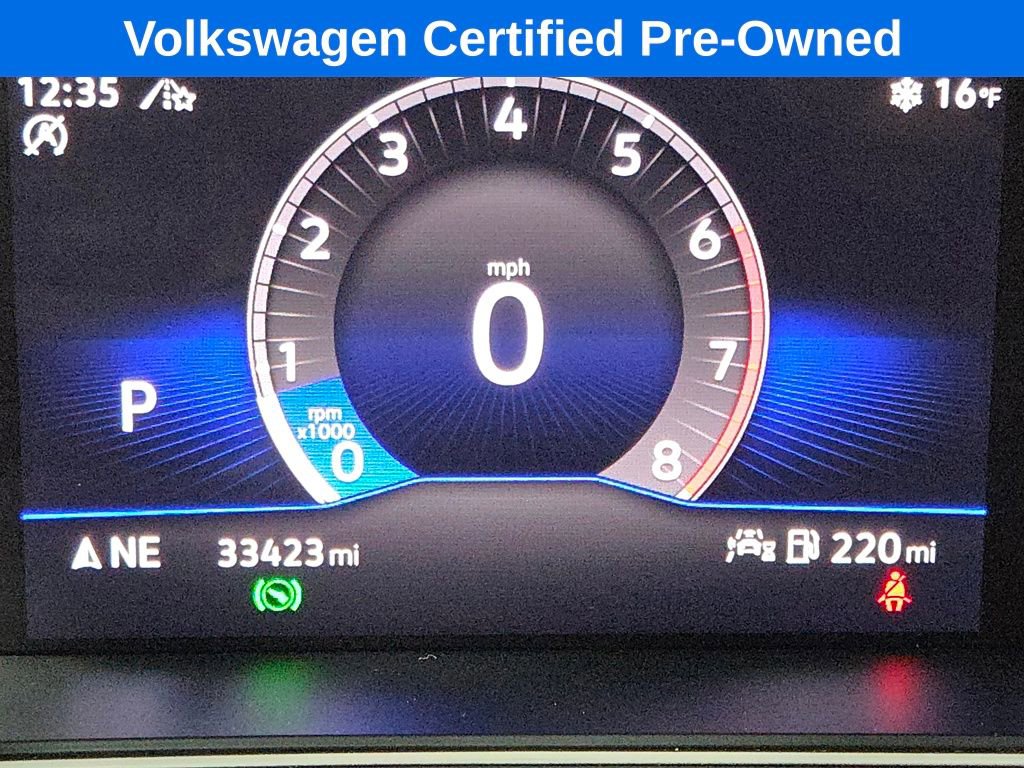 Certified 2023 Volkswagen Tiguan SE R-Line image 21