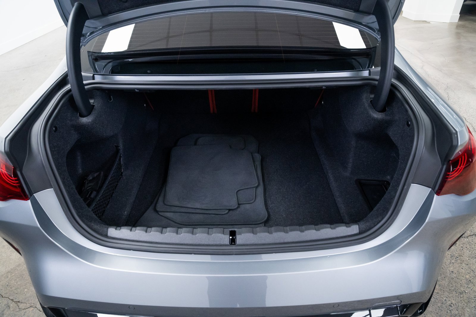 Used 2026 BMW M4 xDrive Competition w/ Executive Package image 8