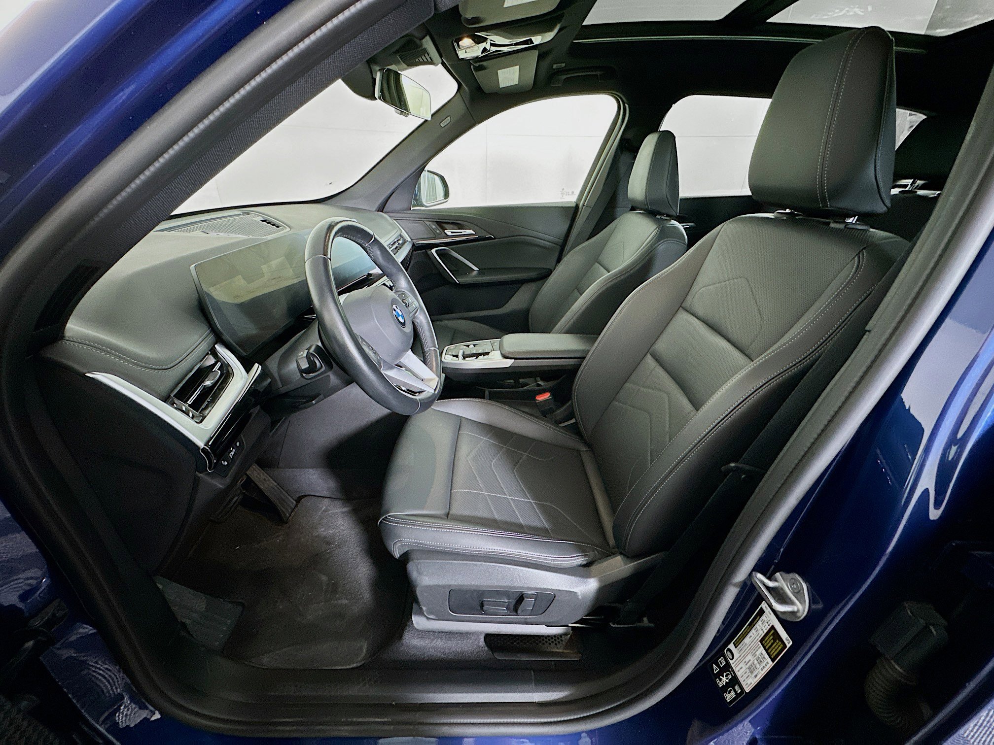 Used 2025 BMW X1 xDrive28i image 13