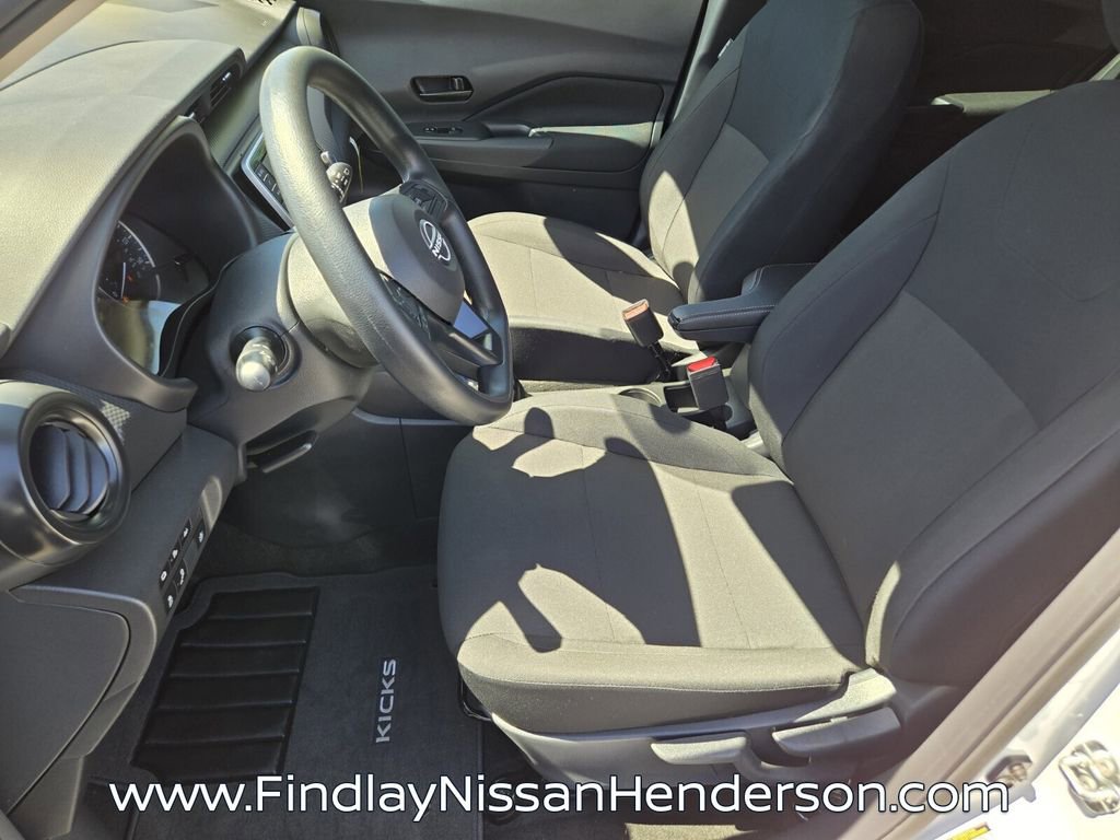 Used 2025 Nissan Kicks Play S FWD image 10