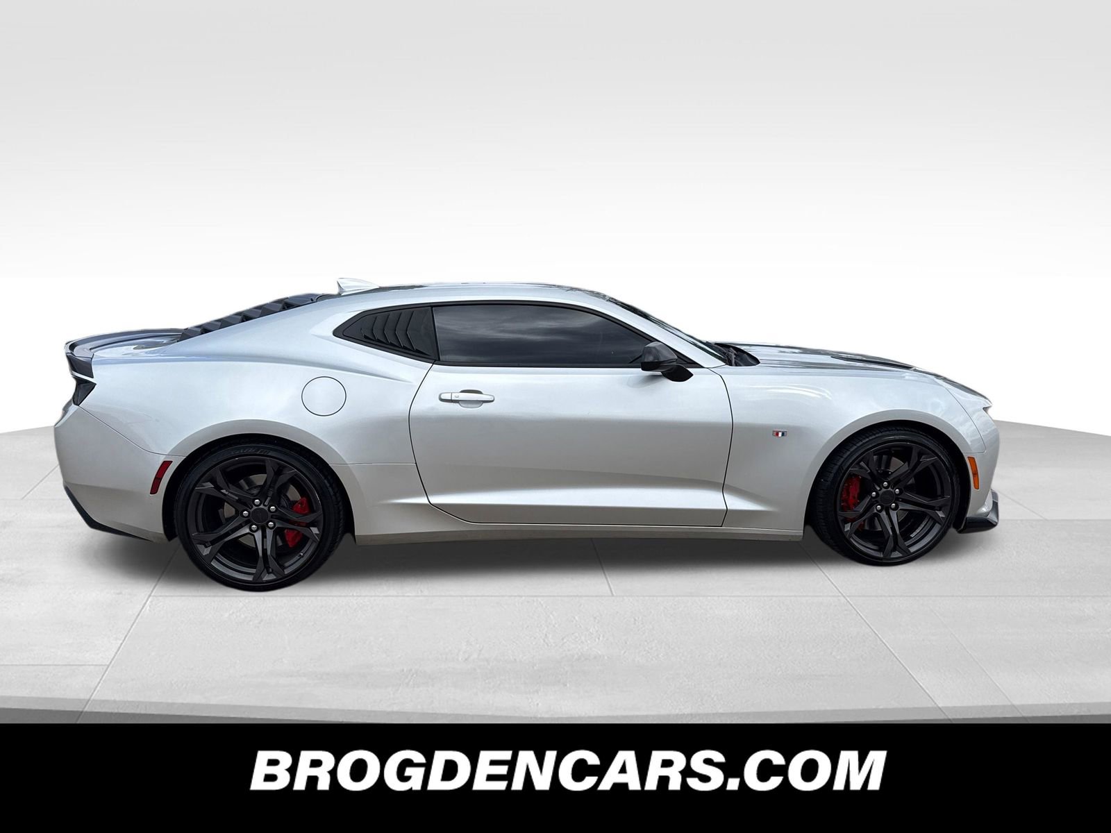 Used 2018 Chevrolet Camaro SS RWD video 2