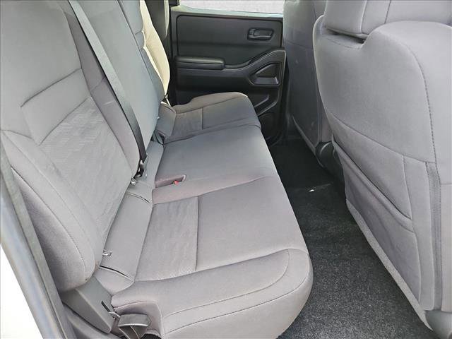 Used 2025 Nissan Frontier S image 25