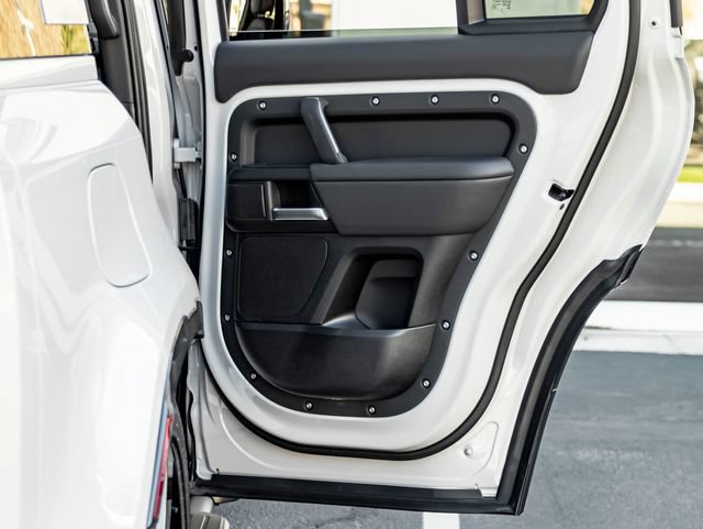 New 2026 Land Rover Defender 110 X AWD/4WD image 29