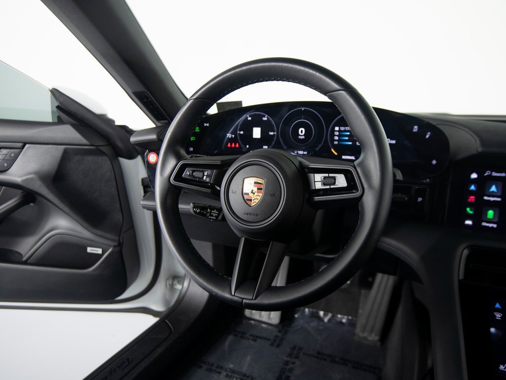 Certified 2022 Porsche Taycan image 33