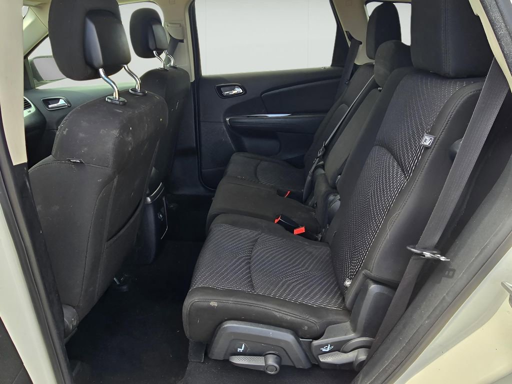 Used 2020 Dodge Journey SE FWD image 25