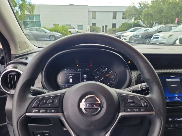 Used 2021 Nissan Kicks SV FWD image 24