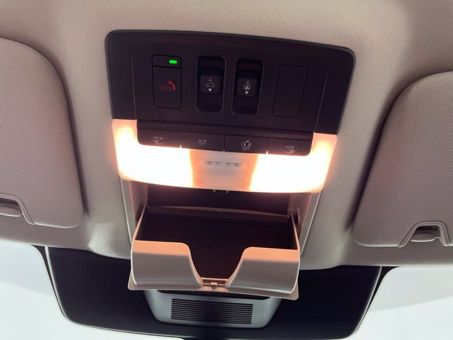 Used 2025 Nissan Pathfinder SV w/ SV Premium Package AWD/4WD image 37
