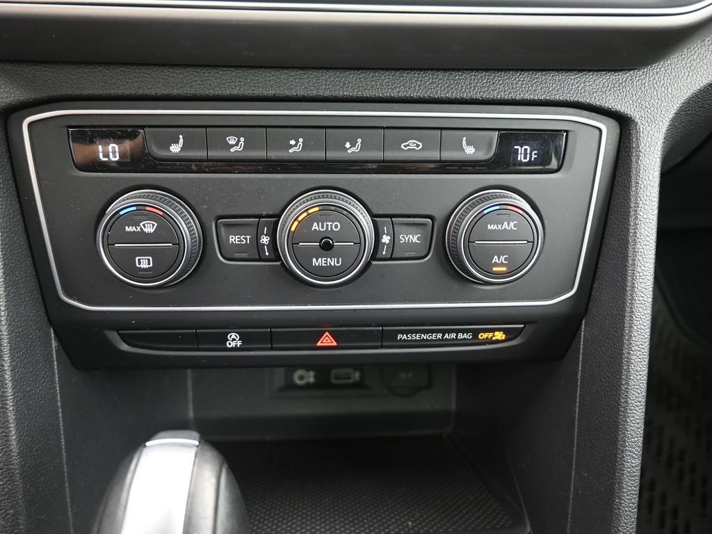 Used 2019 Volkswagen Atlas SE w/ Panoramic Sunroof Package image 4