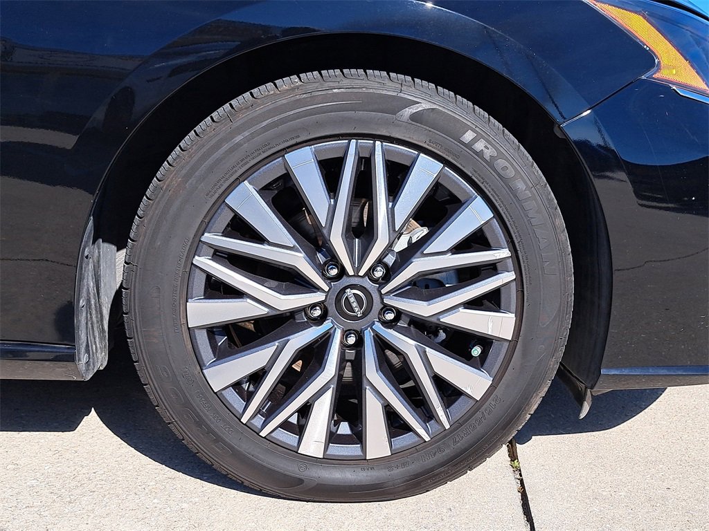 Certified 2023 Nissan Altima 2.5 SV image 12