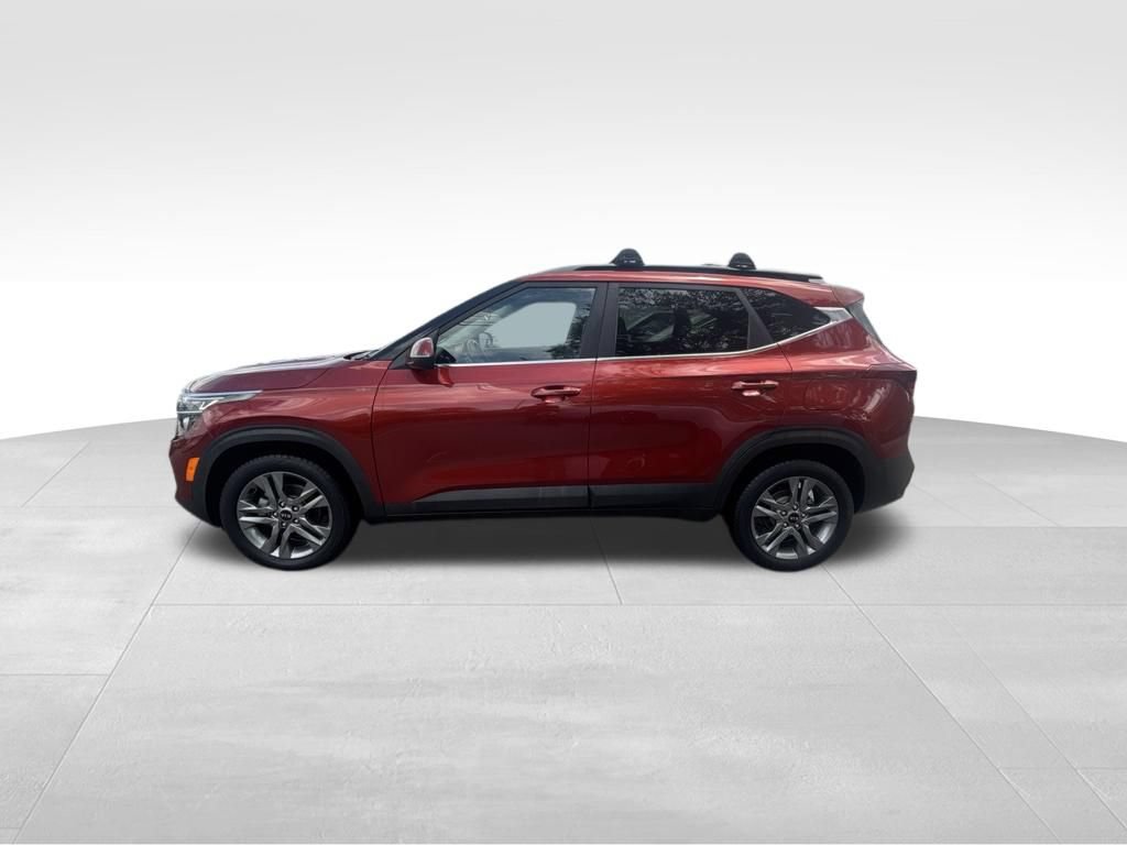 Used 2021 Kia Seltos S FWD image 3
