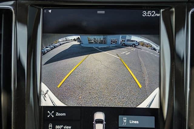 Used 2021 Volvo XC60 T5 Momentum w/ Advanced Package image 42