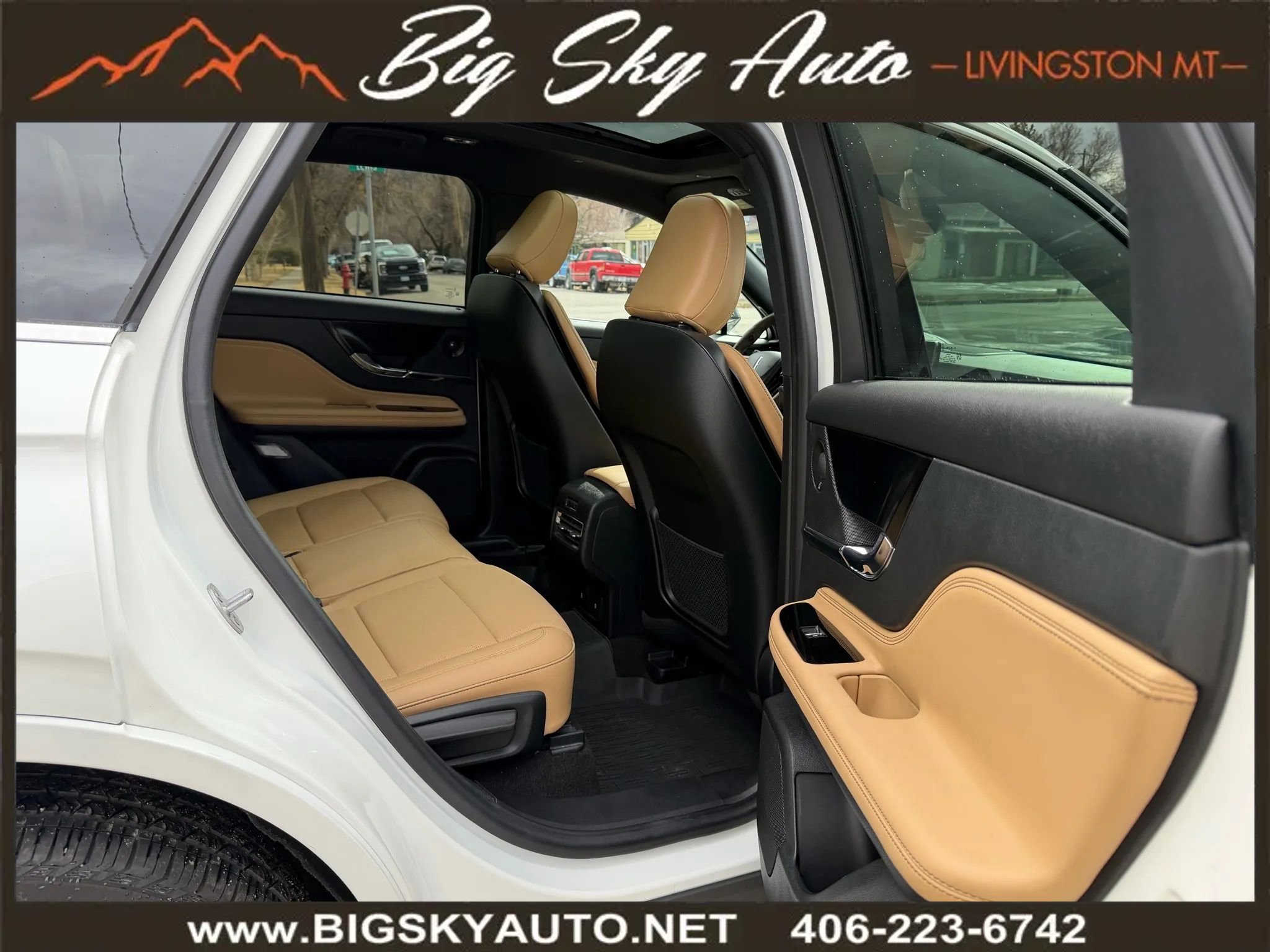 Used 2021 Lincoln Corsair Reserve w/ Equipment Group 201A image 21