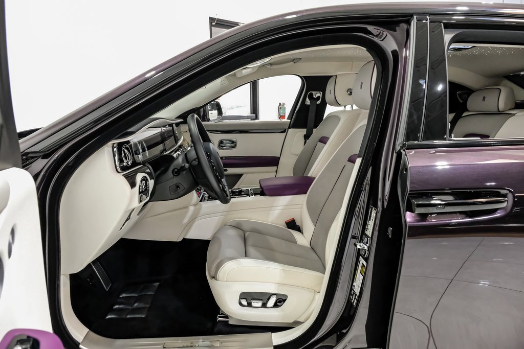 Used 2024 Rolls-Royce Ghost image 35