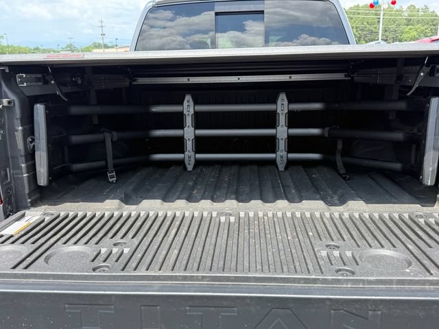 Used 2024 Nissan Titan SV w/ SV Convenience Package RWD image 16